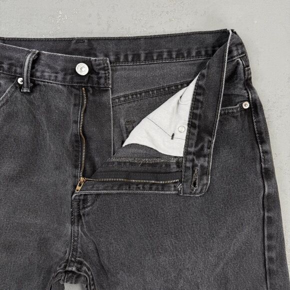 Levi's 505 Faded Black Denim Red Tab Jeans Fit 36 x 30 - Picture 3 of 7